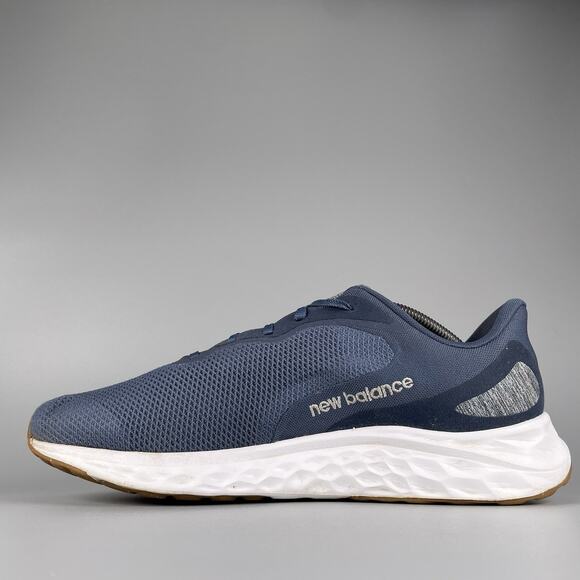 New Balance Fresh Foam Arishi v4 Mens 11.5 4E Blue Running Athletic Sneakers EUC main image 3